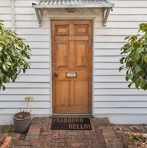 Irresistible Renovated 1840 Inner-City Cottage Hobart Exterior photo