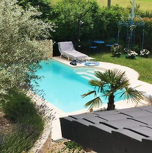 Appartement Joli studio vue sur piscine à Condat-sur-Vezere Exterior photo