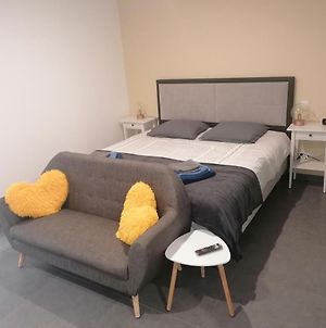 Appartement Studio SOLEIL, Neuf, classé 3 étoiles, Clim, Wifi, Lave-linge, Lit King Size, au calme et à 800m plages de Valras Plage à Sérignan Exterior photo