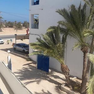 Appartement App 2 acceuil immobilier djerba face Djerba explore à Midoun Exterior photo