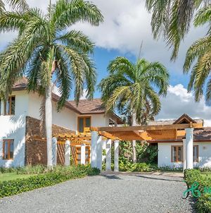For The Perfect Getaway The Perfect Villa At Cap Cana Punta Cana Exterior photo