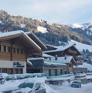 Hotel De Rougemont & Spa Gstaad Exterior photo
