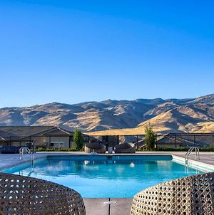 Appartement Luxury Retreat - King Beds, Hot Tub, & Pool - Family & Remote Work Friendly à Reno Exterior photo