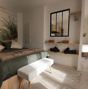 Appartement Appart neuf, parfaitement situé 6min CV-8min GARE à Arles Exterior photo