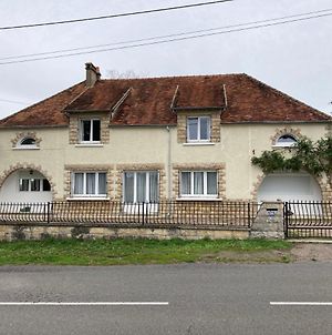 Appartement Lac De Lumiere. Relax With Rural Lakeside Living à Herry Exterior photo