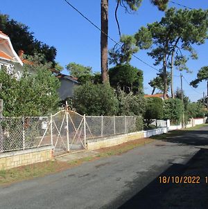 Villa MER à 200m ,,à déguster les arbouses du jardin ,,avec VOS ANIMO,,! à Ronce-les-Bains Exterior photo