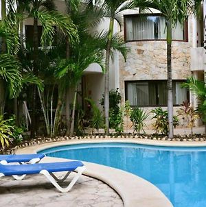 Blue Palms Suites, Pool Onsite, Steps To The Beach & 5Th Ave! Playa del Carmen Exterior photo