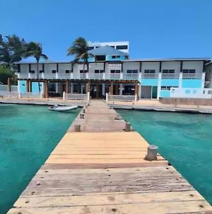 Bartolome Oceanfront Suites Isla Mujeres Exterior photo