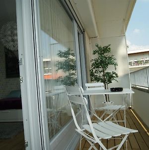 Appartement Studio Amicie, près centre, balcon, linge et ménage à Reims Exterior photo