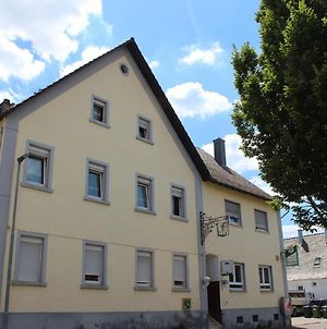 Hôtel Gasthaus Zum Ritter à Karlsdorf-Neuthard Exterior photo