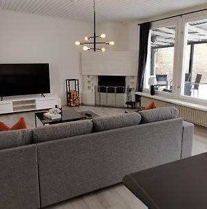 3Br Villa With Spacious Living Area Near City Center Luleå Exterior photo