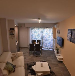 Appartement Confortable Studio A 10 Minutes De La Mer à Le Cannet Exterior photo