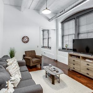 Appartement Ny Style Centric Loft With King Bed By Park Ave à Rochester Exterior photo