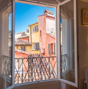 Spacious And Bright Flat Close To The Beach : Heart Of Old Nice Exterior photo