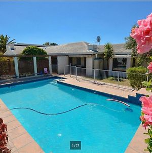 Meerendal Cottage-Affordable Luxury,Private Pool Le Cap Exterior photo