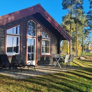 Villa Lakeside Log Cabin Framby Udde Falun Exterior photo