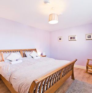 Room In Guest Room - Modern Cosy Rooms 15 Mins To Dublin Airport City Ballyboughal Exterior photo