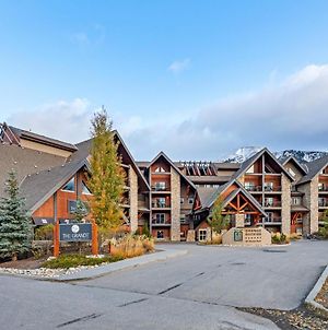 Appartement Stunning Mountain Views, Pool & Hot Tub, King Bed, Bbq, Fireplace, Wi-Fi! à Canmore Exterior photo