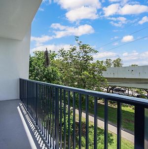 Marvelous 2 Bd Terrace Suites W Parking & Elevator Miami Exterior photo