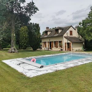 Villa La Bruere Maison De 8 Personnes Piscine Privee Chauffee à Saint-Sauveur-en-Puisaye Exterior photo