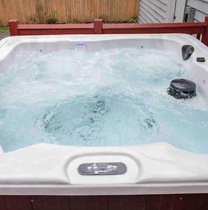 Appartement ~Ranch W/ Hot Tub~ By Arprt/Dtwn/Uofr/Rit W/Ac à Rochester Exterior photo