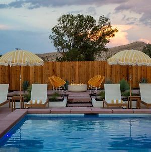 Villa Luxurious Modern Adobe Paradise With Pool & Views à Twentynine Palms Exterior photo