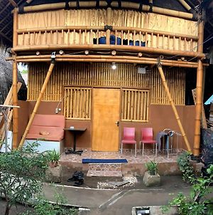 Auberge de jeunesse Fantastic Bamboo Hut à Gili Air Exterior photo
