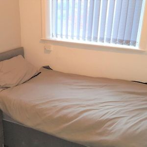 Single Bedroom In Withington M20 1 Single Bed, Rm4 Manchester Exterior photo