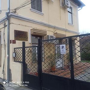 Appartement Стонел à Veliko Tarnovo Exterior photo