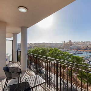 High-End, Seafront 2Br Property In Central With Ac By 360 Estates Pietà Exterior photo