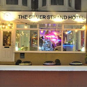 Myroomz Silver Strand Hotel Blackpool Exterior photo
