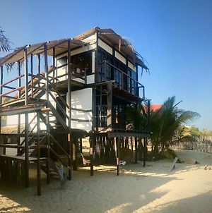 Villa "Casa En La Playa" 420 - Canoas De Punta Sal Exterior photo