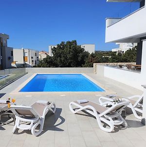 New! Villa Ocean - Luxury Apartments With Pool Novalja Exterior photo