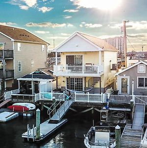 Cheerful 1 Bedroom House With Hot Tub And Dock Atlantic City Exterior photo