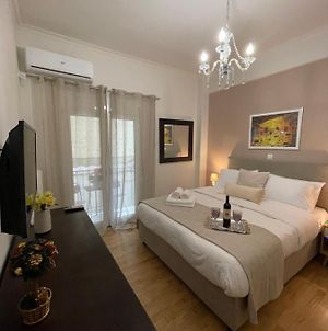Athenian Dream Apartment-A Spacious Comfortable And Luxurious Apartment In A Real Athenian Neighborhood Exterior photo