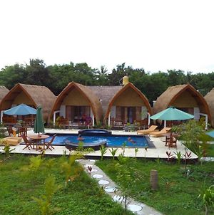 G Two Cottages Gili Air Exterior photo