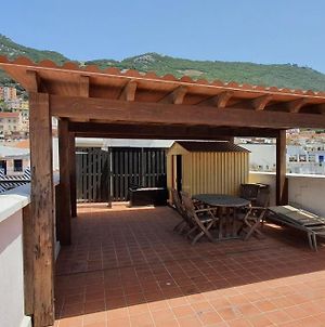 Appartement Gibraltar Town Centre Flat With Roof Terrace Exterior photo
