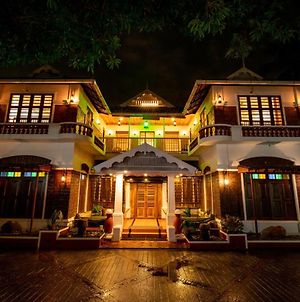 Hôtel Illam Heritage à Kochi Exterior photo