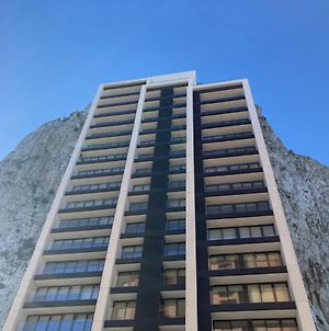 E1 Suites & Spa - Apart-Hotel Style Living Gibraltar Exterior photo