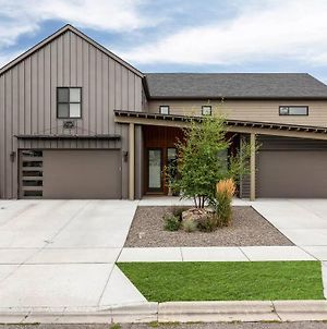 Luxury Townhome On The Park With Bridger Mtn Views Bozeman Exterior photo