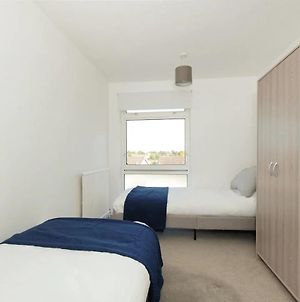 Appartement Free Parking - Large House - Contractor - Leisure à Luton  Exterior photo