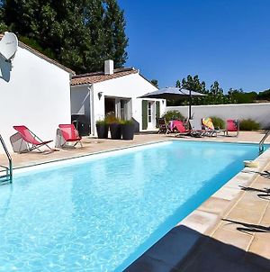 Superbe villa avec piscine à proximité de la plage Le Bois-Plage-en-Ré Exterior photo