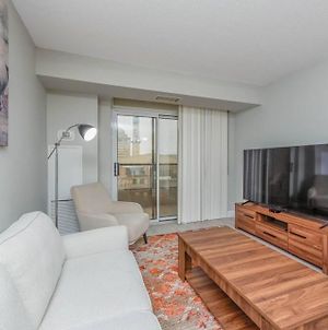 Planurstay - Fully Furnished Three Bedroom Apartment Mississauga Exterior photo