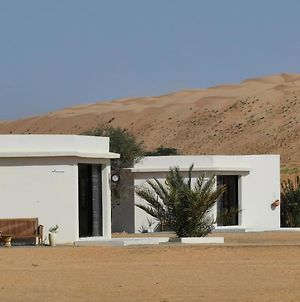 Hôtel Safari Desert Camp à Shāhiq Exterior photo