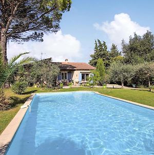 Awesome Home In Cheval-Blanc With Outdoor Swimming Pool, 3 Bedrooms And Wifi Exterior photo