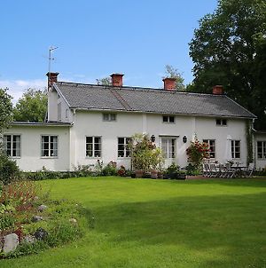 Bed and Breakfast Olsbacka Gard à Falun Exterior photo