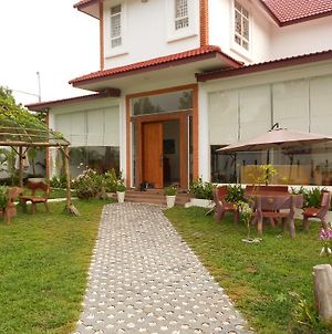 Swiss Villa Sihanoukville Exterior photo
