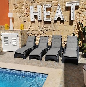 Villa Boutique Style Farmhouse + Sunny Pool + Terraces à Xagħra Exterior photo