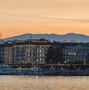 The Ritz-Carlton Hotel De La Paix Genève Exterior photo