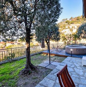 Beautiful Apartment In Recco With Jacuzzi, 2 Bedrooms And Wifi Exterior photo